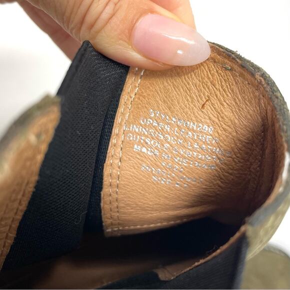 Madewell The Carina Platform Chelsea Leather Boot Cargo Green Women's 8.5 $228 - Picture 9 of 10